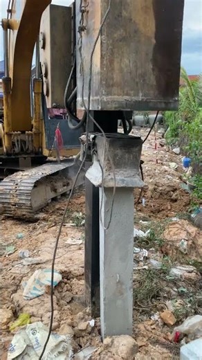 concrete pile driver