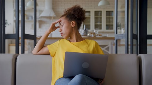 How to stay comfortable on long flights without upgrading your seat