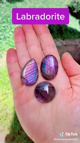 What’s your fav color? Mine is purple. #Prince4Ever #purple #purplerain #amethyst #prince #purplegang #rocks #crystals #LittleBitFancy #favcolor