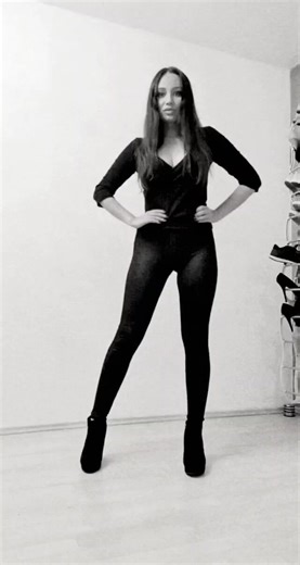 "Take me to the candy shop" 🍭#candyshop #flexible #tik_tok #viral #da...