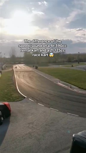 Exploring Karting: 4T vs 2T Kart Performance