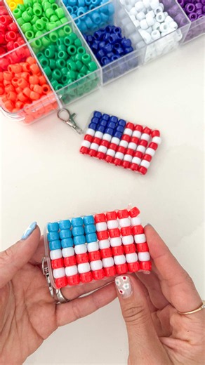 Pony Bead American Flag Craft: Retro Fourth of July Design
