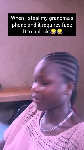😄😄😄....Dem no born the phone well make E no open.