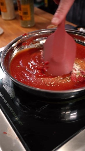 Pepperoni pizza mozzarella sticks