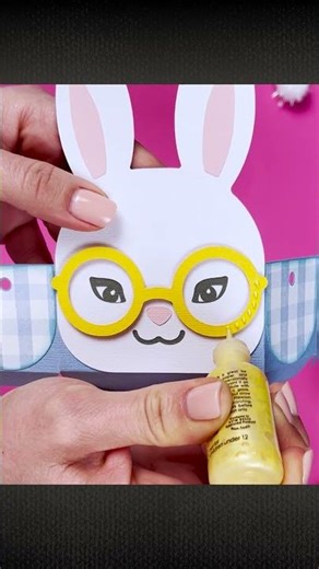 Watch this easy bunny bag take shape! #eastercrafts #cricut #diy #craft