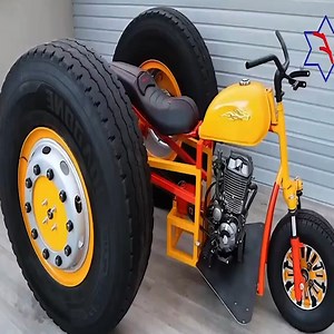 Orang ini membuat sepeda motor unik dari roda truk bekas. Keahliannya luar biasa. | Woodland Creek
