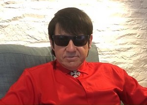 BARRY STEELE PRESENTS – THE ROY ORBISON STORY THIS WEEK! Thu 07 Sep Barry Steele celebrating Roy Orbison and his Friends grace the Cornwall playhouse stage with stunning vocals and classic hits from Roy Orbison and The Traveling Wilburys. BOOK NOW https://www.hallforcornwall.co.uk/whats-on/barry-steele-presents-the-roy-orbison-story/ | Hall for Cornwall