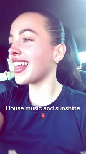 Positive Vibes with House Music and Sunshine