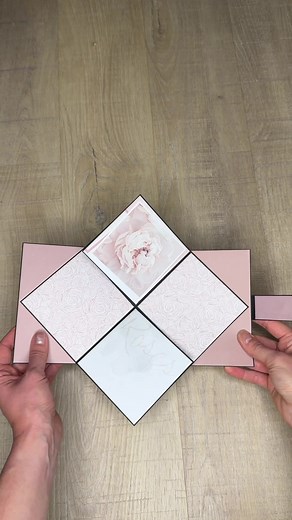 Pop Up Card with 4 Square Photos Tutorial #popupcard #cardmaking #handmadecard #greetingcard #tutorial #scrapbooking #giftideas