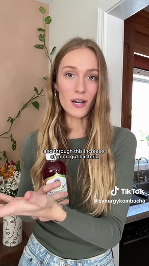 Kombucha 101 is back in session 👩‍🏫 Today’s Lesson: How Kombucha *Actually* Benefits Gut Health So you’ve heard that #SYNERGY is good for your gut, but why is that exactly? Watch and learn (Your tummy will thank you! 😉) #guthealth #kombuchalover #synergykombucha #guthealthmatters