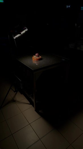 Maison Drouhet on Instagram: "🎄✨ Le classique de Noël… complètement revisité ! ✨🎄 Découvrez LE FLAN DE NOËL – taille unique pour 6 personnes 🤍 🥐 Une pâte feuilletée fondante, croustillante et caramélisée 🌼 Une crème vanille de Madagascar ultra généreuse 🥜 Un praliné aux noix de pécan, 🍬 Des noix de pécan sablées et caramélisées 🍫 Et un décor de Noël en chocolat pour la touche finale Un dessert réconfortant, festif et terriblement gourmand ✨ À partager… ou pas 😉 🎅 Disponible pour les fê