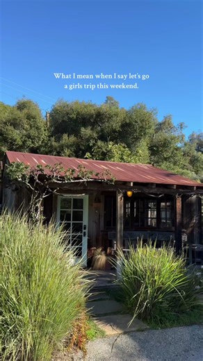 Weekend Getaway at Jessica Noonan's Little Pink Cottage Airbnb