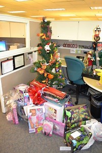 Local credit union brightens holiday for needy children