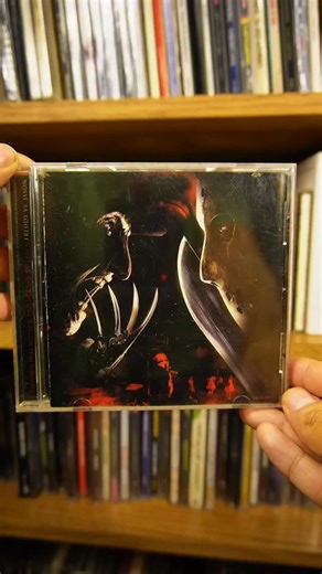 Brouken Tape on Instagram: "How Can I Live — Ill Niño 📀 Freddy vs. Jason: The Original Motion Picture Soundtrack (2003) Feliz viernes 13! “How Can I Live” mezcla rabia y emoción, como cuando algo pesa más de lo que dices. Hecha para una película de terror, pero el conflicto es más humano que monstruoso. #friday13 #cd #soundtrack #freddyvsjason #viernes13"