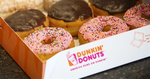 Tom Brady, Ben Affleck, Matt Damon star in Dunkin' Super Bowl commercial