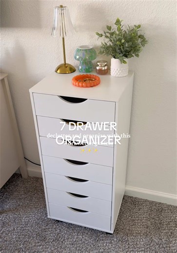 This 7 drawer organizer is so amazing for makeup, skincare, jewelry, arts and crafts! It’ll fit it all! The best way to declutter and organize is having space to put things🤌 #drawerorganization #organization #organizedhome #roominspo #homedecor
