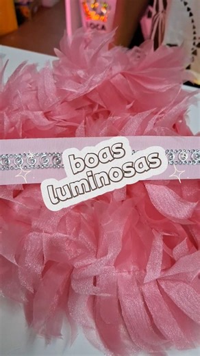 Cotillón Todo Luminoso on Instagram: "🎈 NUEVO INGRESO 🎈 Boas luminosas ✨️ Ideales para quinceañeras, novias y futuras novias, ya que vienen en rosa y en blanco 🙌🏼 Tienen 3 secuencias de luces, y podés combinarlas entre sí porque cuentan con doble botón de encendido 🤩 Pedilas en nuestra web, entrando al link de la bio. Aprovechá nuestro descuento abonando vía transferencia y recibilas en cualquier lugar del país 📦 #quinceañera #futuranovia #cotillopremium #cotillonluminoso #cotillonentenden