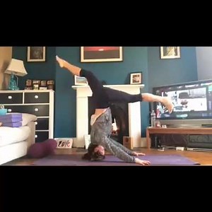 Inversion practice this afternoon, keeping a strong body & focused mind. Seeing things from a different perspective, turning upside down. http://youtu.be/YYcS_h54nkQ | Peacethruyoga