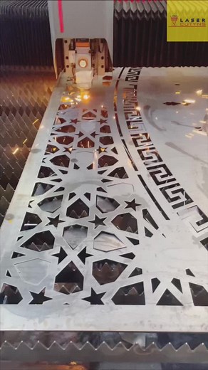 تقطيع بالليزر لأبواب الحديد 3mm - CNC Metal Cutting Machine