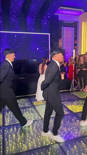 VALSA DOS CASAIS NA FESTA DE 15 ANOS DA Livia