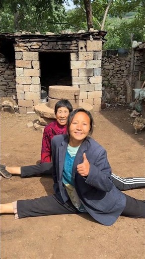 Insane Flexibility! You Won’t Believe What This Village Family Can Do 😱✨🕊️