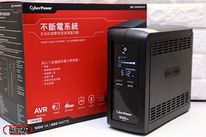 AVR穩壓在線互動式UPS！CyberPower CP1000AVRLCDa 不斷電系統 評測 | 老貓測3C
