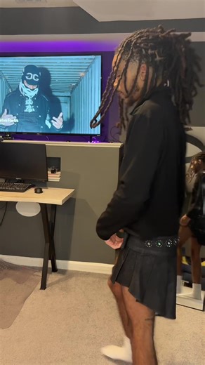 I’m dead ass!!#skirtswag #miniskirt | skirt