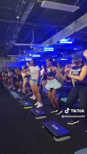 #foryou #motivation #energy #noexcuses #foryou #fyp #viral #stepboxaerobics