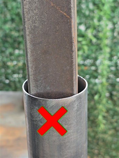 Not many people know this!!! The genius welder's trick for connecting square pipes to round pipes #welding #art #handyman #fabrication