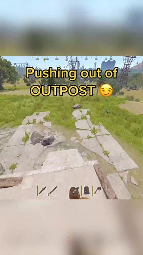 He definitely wasn’t happy when he came back 😂 #rust #rustgame #rusttok #rustconsole #rustpc #rustsolo