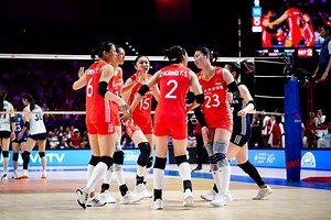 226K views · 3.2K reactions | #VNL2025: CHINA  FIRES UP AT HOME  In a classic Asian rivalry, China  took the win in four sets, dominating with 1️⃣4️⃣ blocks while both sides thrilled fans with strong defense and intense rallies 朗. Wu Mengjie continues to shine, leading once again as the top scorer with 2️⃣4️⃣ points .  Watch the replay on VBTV: https://bit.ly/3Bjc3Ui  #BePartOfTheGame #volleyball | Volleyball Nations League | Facebook