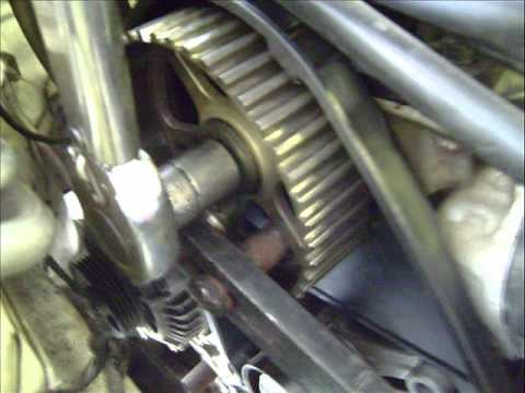 Motor Chrysler Neon 2.0 Lts. 16 V. cambio de banda de distribución Change timing belt.
