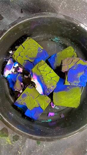 ASMR Chalk Sounds: Satisfying Chalk Drawings