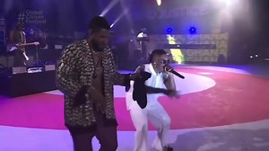 33K views · 3.2K reactions | Oxlade performs “KU LO SA” with Usher at #GlobalCitizenFestival  #usher #oxlade #dance #rap #afrobeats #music #afromixx | Afromixx Entertainment | Facebook