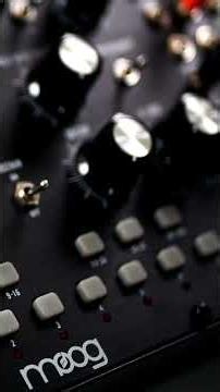 Runaway Analog Sequences with Moog Mother-32 #shortsvideo