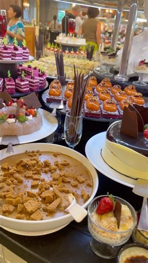 😱Nu mă așteptam să găsesc ATÂTEA deserturi la acest resort! 🍰🤯 Dobedan Beach