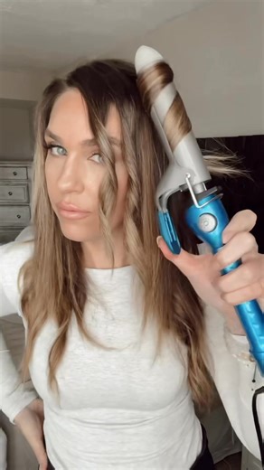 690K views · 1.6K reactions | Follow @blushbasics for more  Here's the link to everything I used in this video! https://liketk.it/5o28p | Blush Basics | Facebook