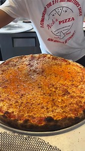 XXL Cheese Pizza 😍 | Nick's Pizza South Beach