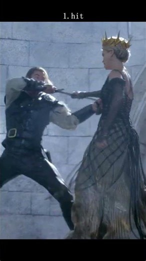Hunter vs Freya: Ice Magic Meets Fire Fury! 🔥 | The Huntsman: Winter's War Epic Battle #movie #film