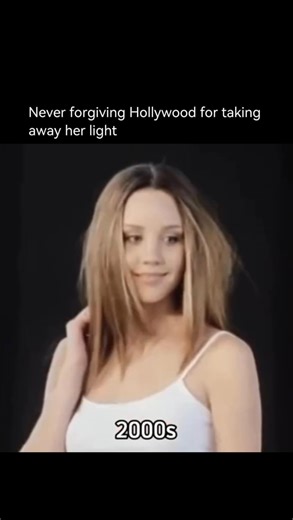 HISTORY SURFEIT on Instagram: "Amanda Bynes rose to fame in the late 1990s and early 2000s with her quick wit and infectious charisma. She first captured attention on Nickelodeon’s All That before becoming the face of her own hit sketch series, The Amanda Show. Her success carried into film with standout roles in What a Girl Wants, She’s the Man, and Hairspray, where her comedic timing and charm made her one of Hollywood’s most beloved young stars. But as her fame grew, so did the pressures that