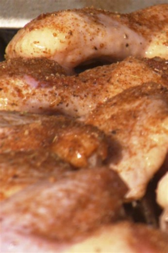 Direct and indirect grilling method for juicy chicken wings