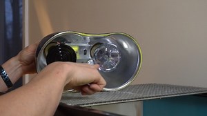 Watch Fast-heat Ceramic Lamp To Keep Your Pet Warm on Amazon Live