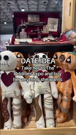 You’ll find the best weird stuff at The Oddities & Curiosities Expo ✨