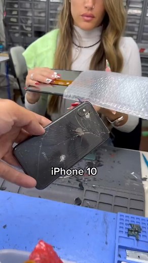 40K views · 980 reactions | החלפת מסך אחורי אייפון 10 #perfect #fix #repair #תמראםטימובייל | Tamar.mtmobile | Facebook