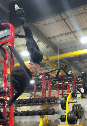 Mastering the Human Flag Challenge: A Beginner's Guide