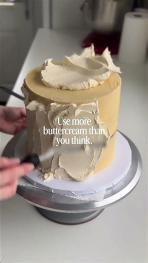 How to Get a Smooth Cake Base in 3 Minutes | Cake Frosting Hack #cakedecorating