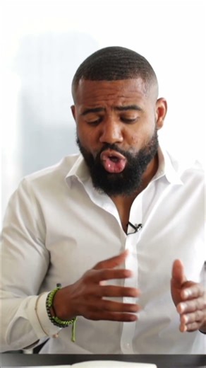 Stop Emotional Spending: Choose Your Future Wisely! #shorts