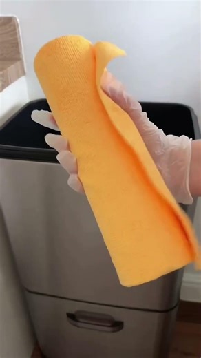 How I Sanitize & Remove Kitchen Odors | Sunday Reset 🧼