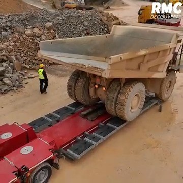 🚛 Le chargement du camion de chantier de 40 tonnes n'est pas si simple ! Vont-ils réussir à respecter les délais ? ▶️Camion XXL : les rois du convoi exceptionnel, sur RMC MECANIC et en streaming sur RMC BFM PLAY | RMC Mecanic