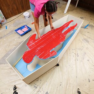 Doll-style coffin! Glamorous, pink and glittery! | 5-Minute MAGIC